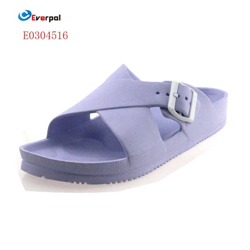 Quid si vis mulieribus sandals soleas ad cotidiana consolatione?